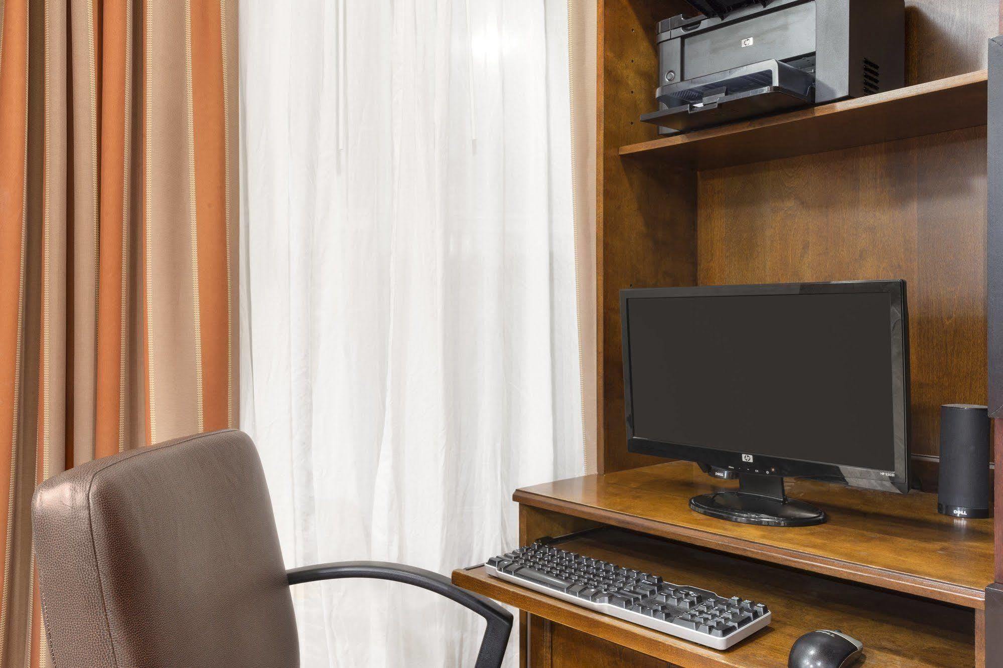 Country Inn & Suites By Radisson, Manteno, Il Extérieur photo